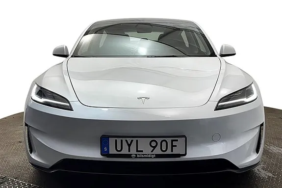 Tesla Model 3 2024 photo 3