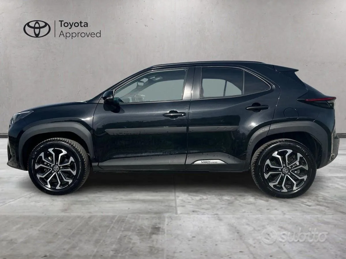 Toyota Yaris Cross 2024 photo 3