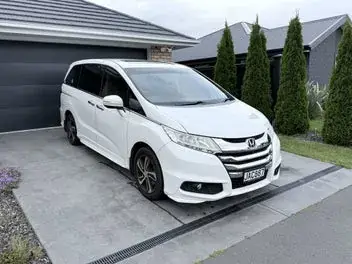 Honda Odyssey 2015 photo 3
