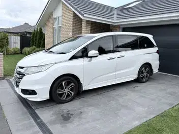 Honda Odyssey 2015 photo 4