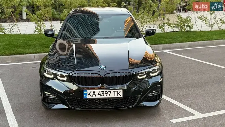 BMW 3 Series 2022 photo 3