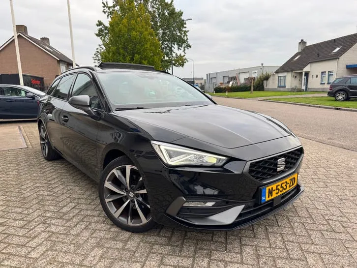 Seat Leon 2021 photo 2