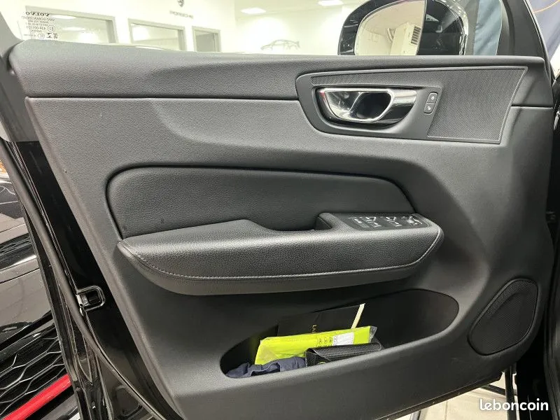 Volvo Xc60 2019 photo 4