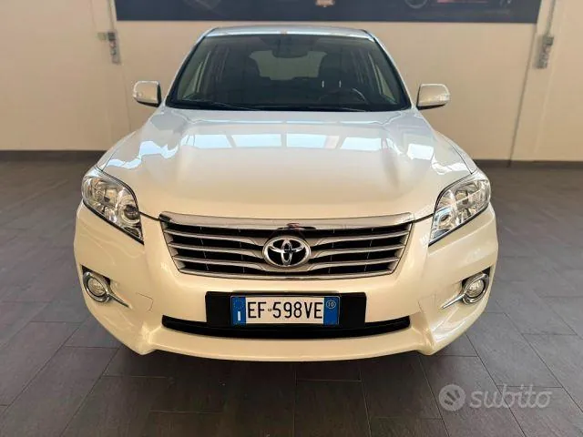 Toyota Rav4 2010 photo 3
