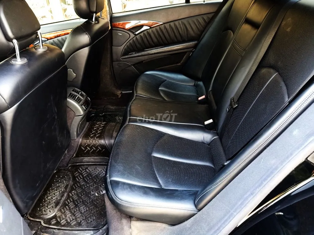 Mercedes-Benz E-Class 2006 photo 5