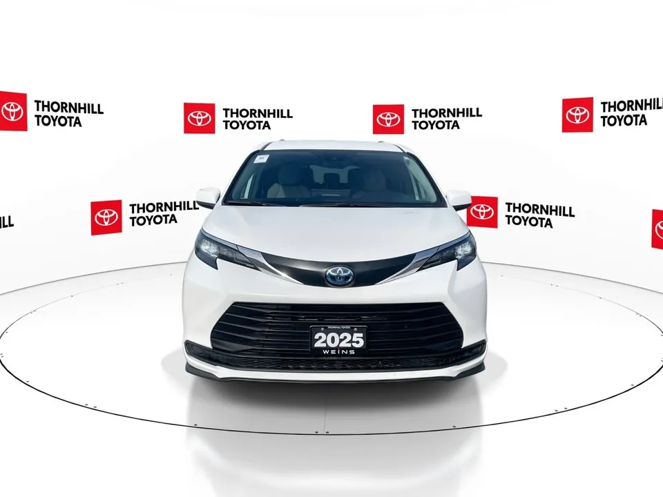 Toyota Sienna 2025 photo 3