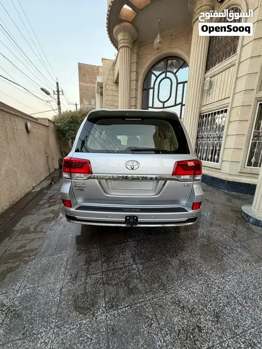 Toyota Land Cruiser 2021 photo 2