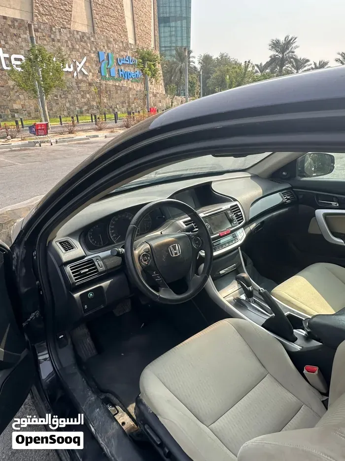 Honda Accord 2014 photo 2
