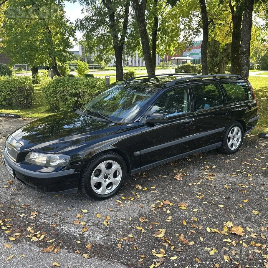 Volvo V70 2002 photo 2