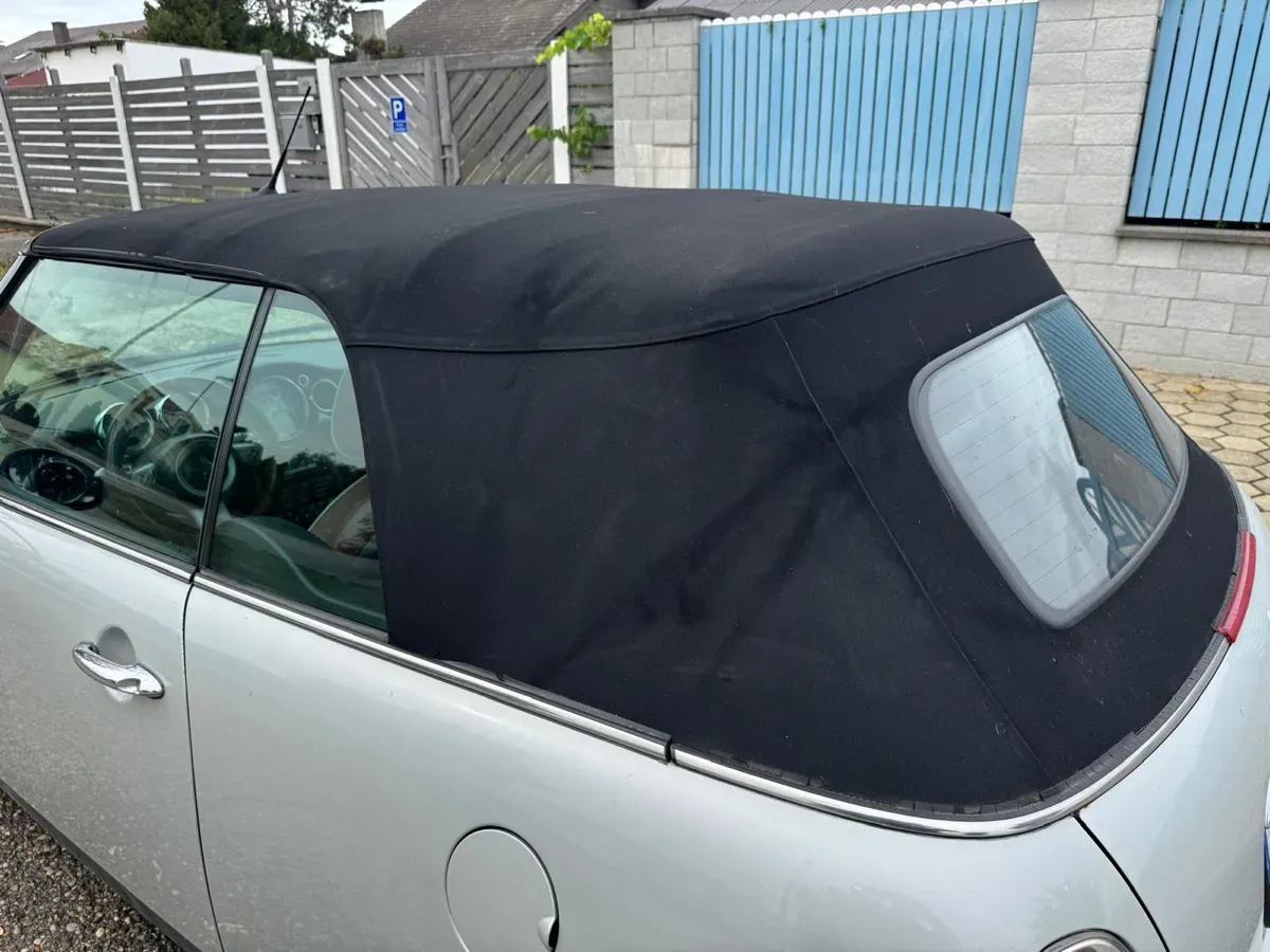 Mini Cabrio 2008 photo 2