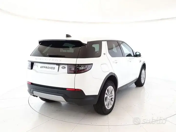 Land Rover Discovery Sport 2020 photo 2