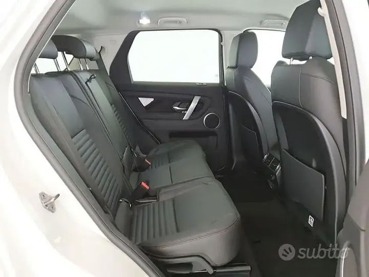 Land Rover Discovery Sport 2020 photo 5