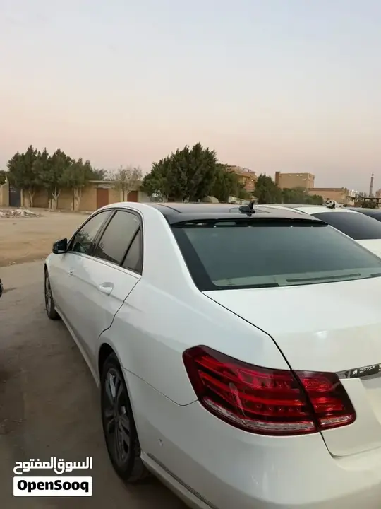 Mercedes-Benz E 200 2016 photo 4