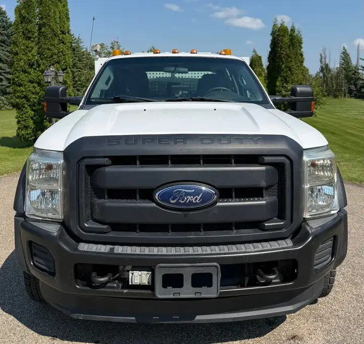 Ford F-450 2013 photo 2