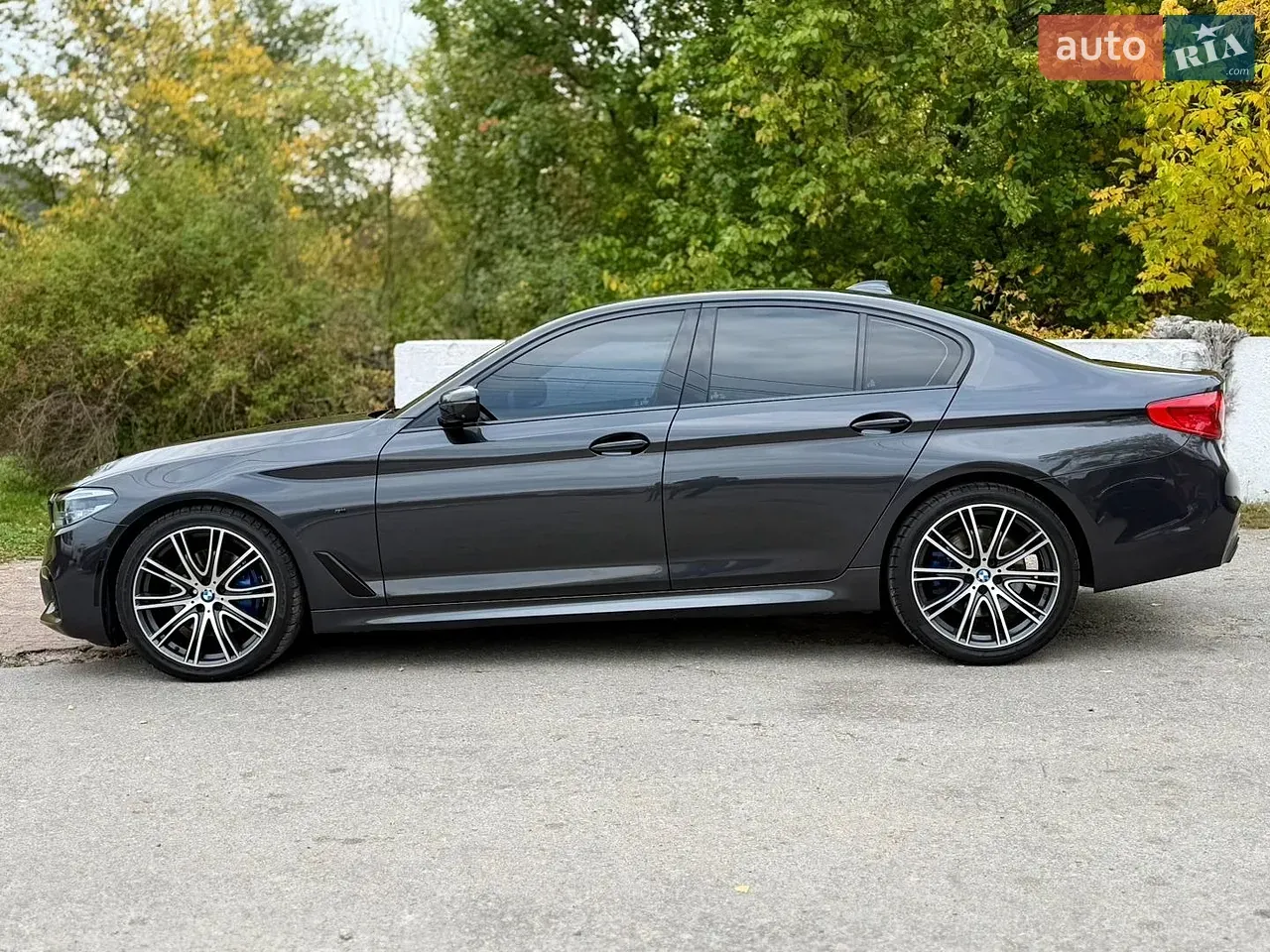 BMW 5 Series 2018 photo 4