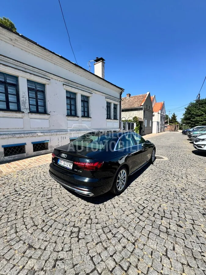 Audi A4 2022 photo 4