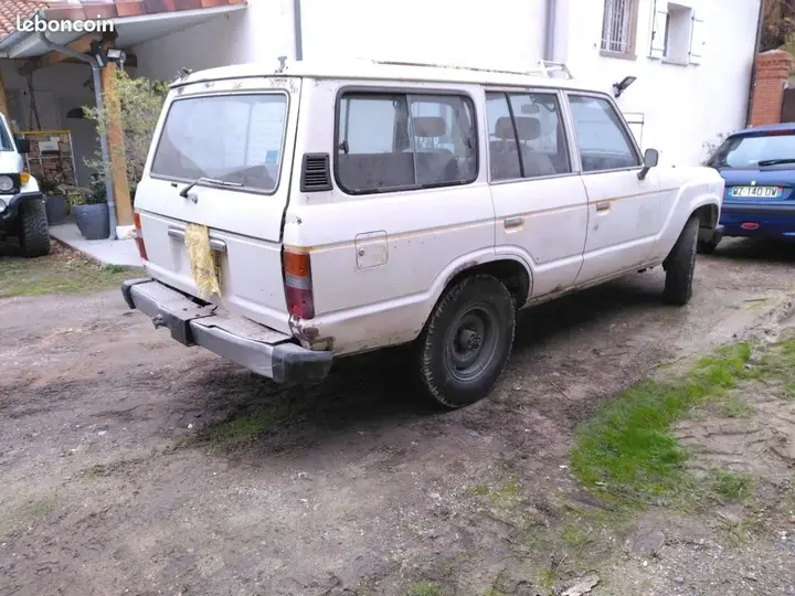 Toyota Land Cruiser 1987 photo 3