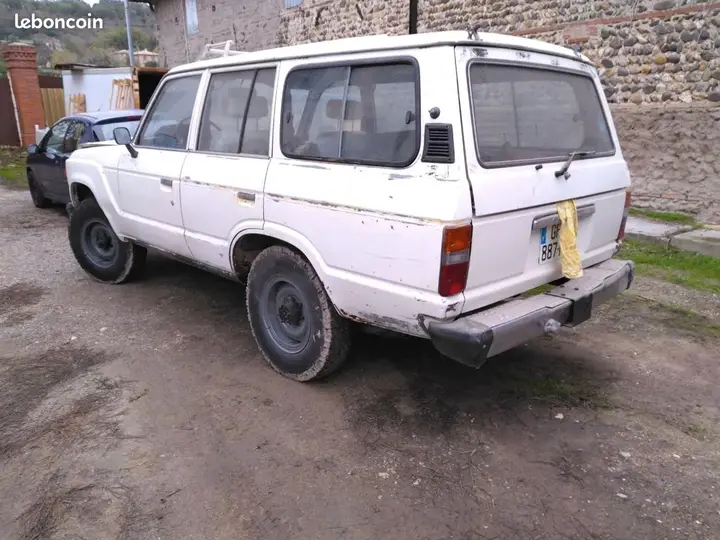 Toyota Land Cruiser 1987 photo 2