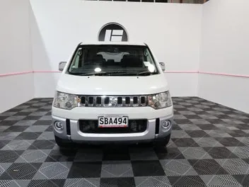 Mitsubishi Delica 2017 photo 3