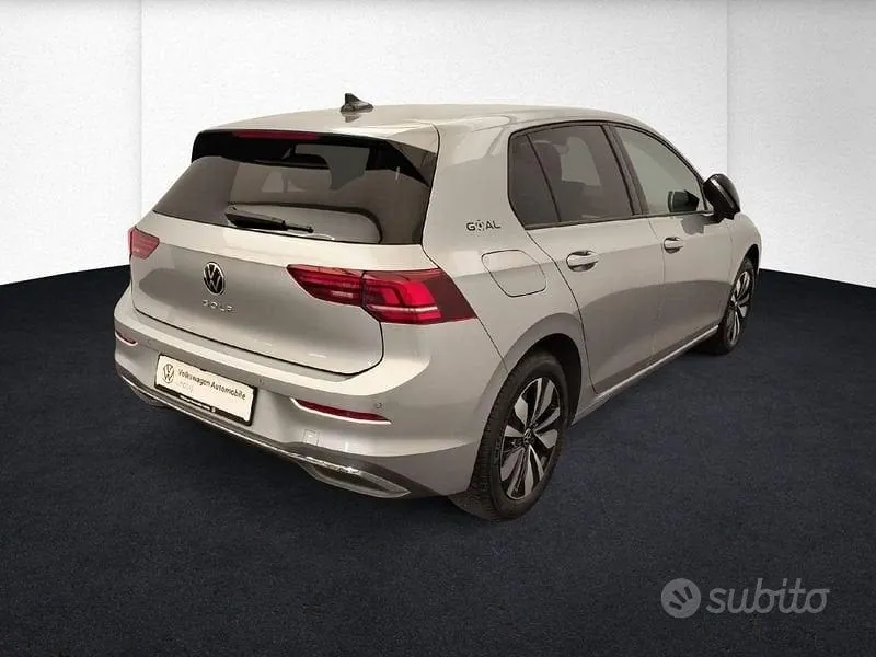 Volkswagen Golf 2025 photo 3