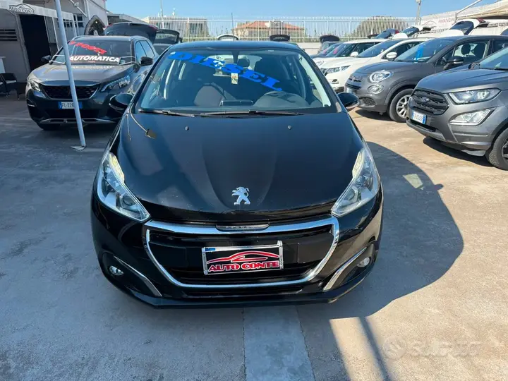 Peugeot 208 2016 photo 2