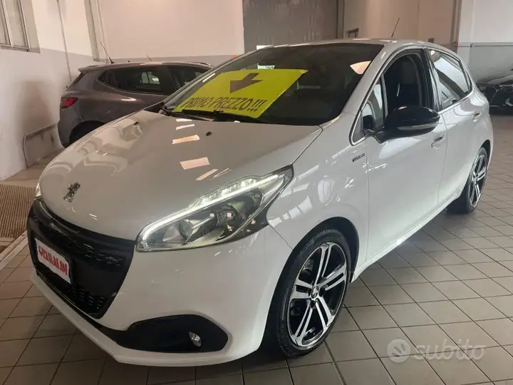 Peugeot 208 2019 photo 4