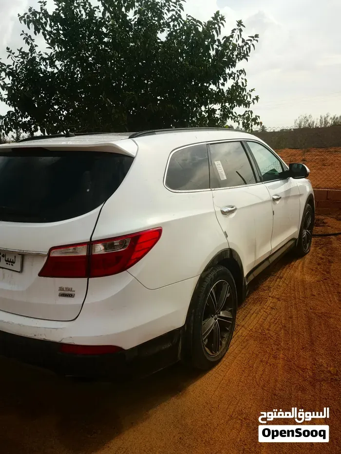 Hyundai Santa Fe 2015 photo 3