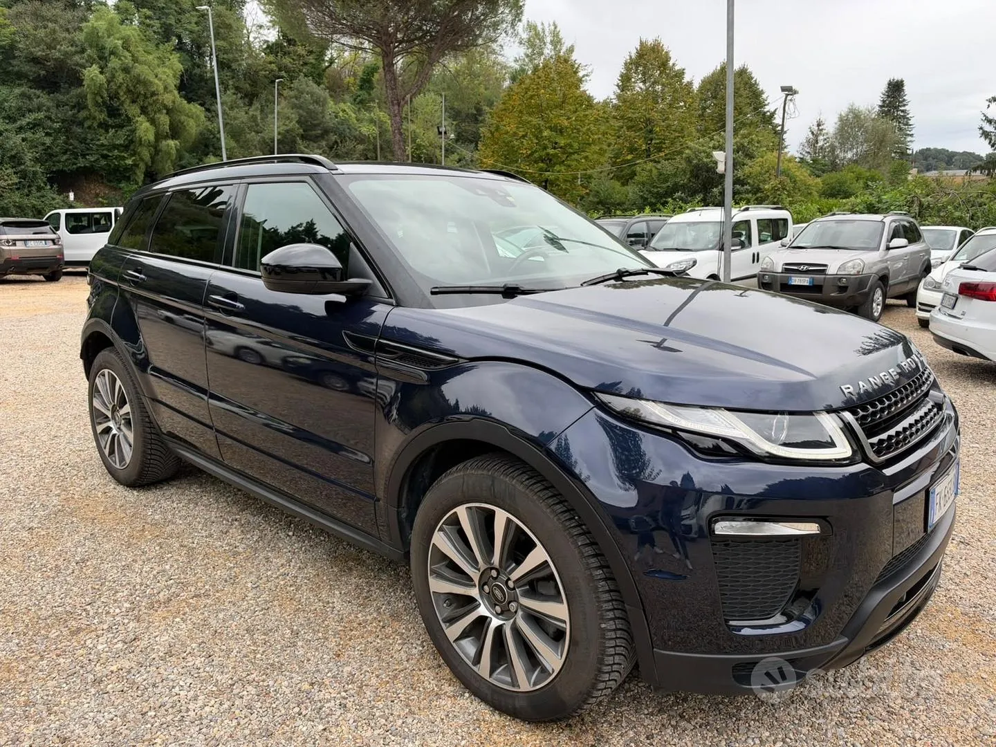 Land Rover Range Rover Evoque 2017 photo 2