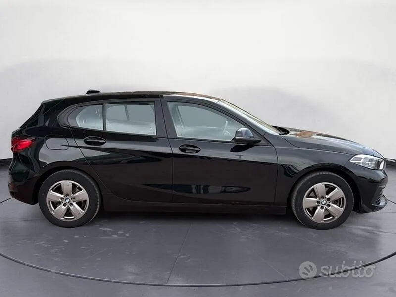 BMW 1 Series 2022 photo 4