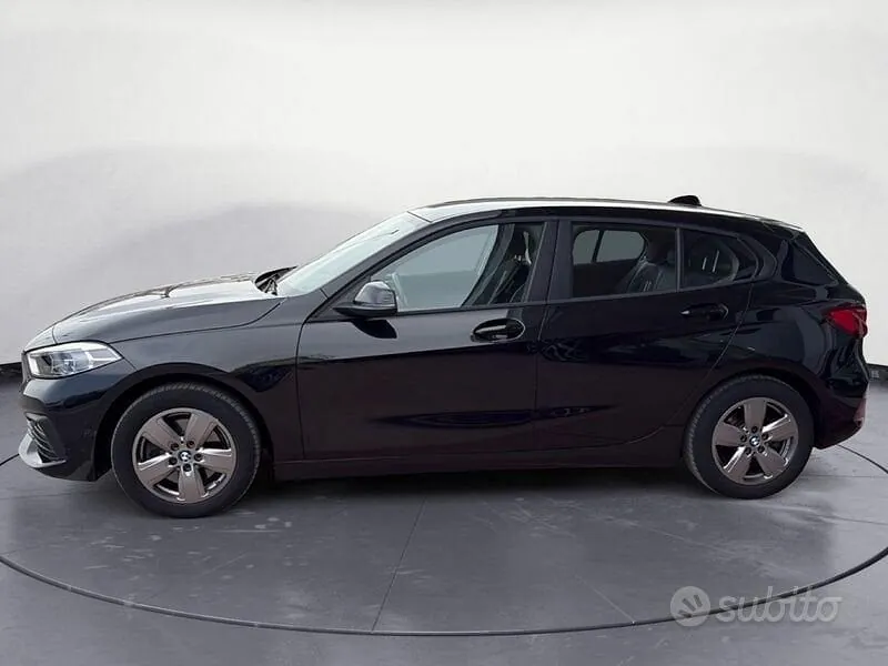 BMW 1 Series 2022 photo 5