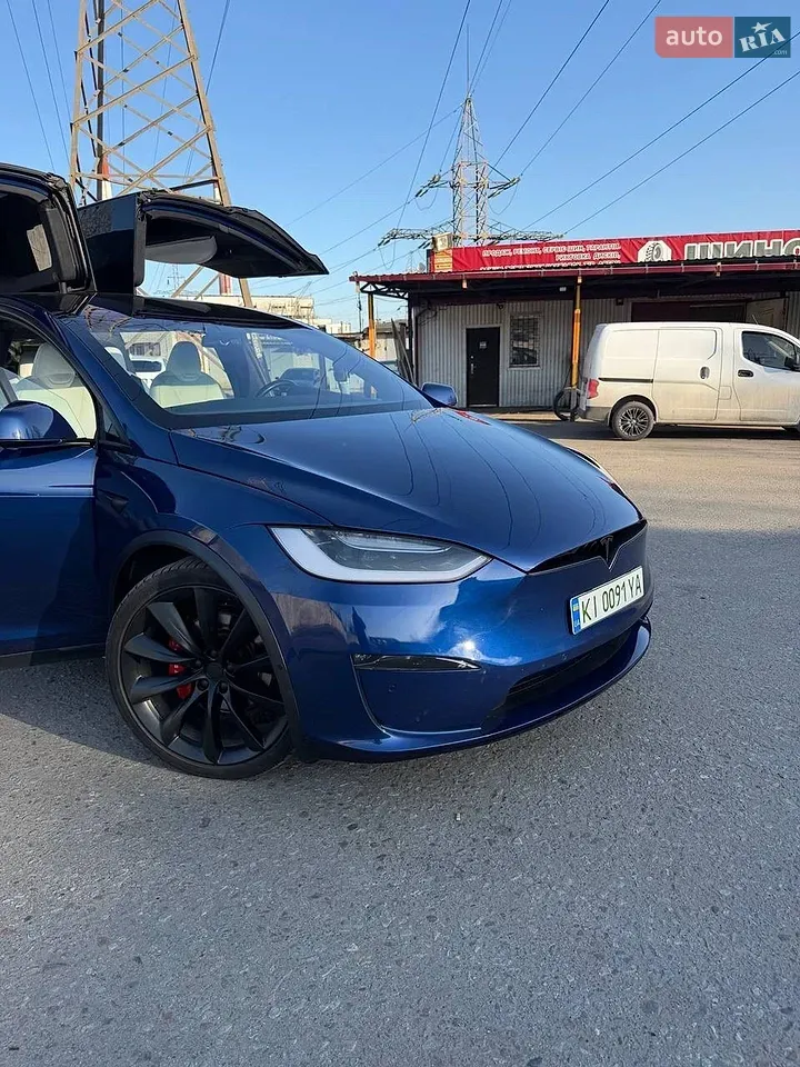Tesla Model X 2019 photo 2