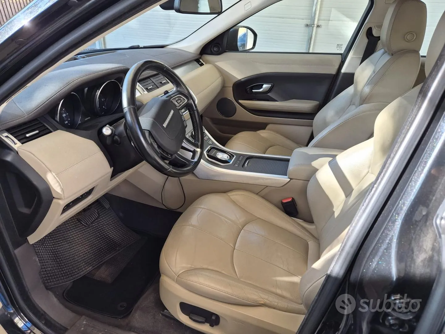 Land Rover Range Rover Evoque 2017 photo 5