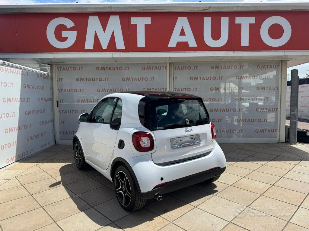 Smart Fortwo 2017 photo 3