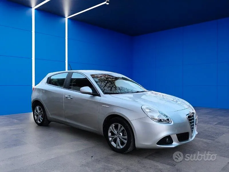 Alfa Romeo Giulietta 2013 photo 4