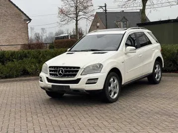 Mercedes-Benz Ml Class 2011 photo 2