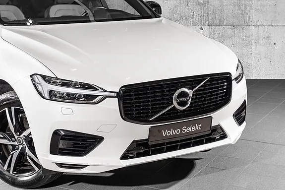 Volvo Xc60 2021 photo 2