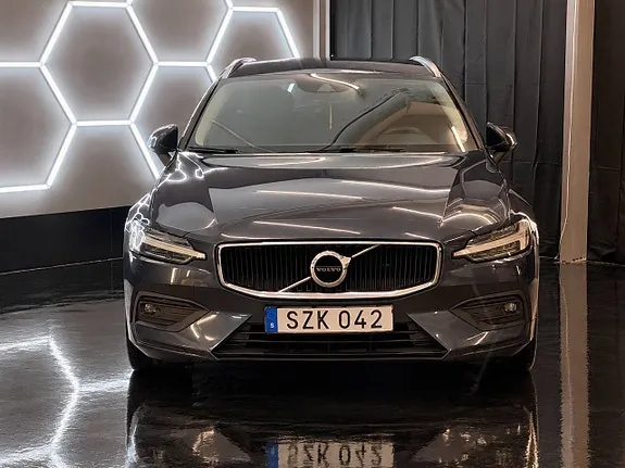 Volvo V60 2019 photo 2