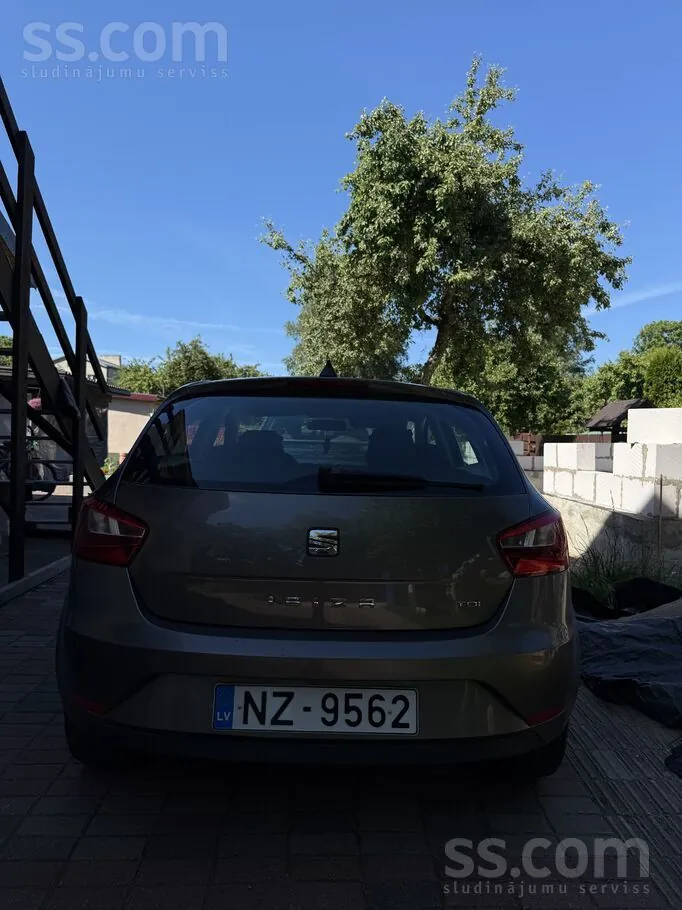 Seat Ibiza 2015 photo 3
