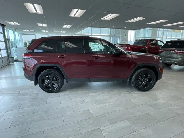 Jeep Grand Cherokee 2025 photo 5