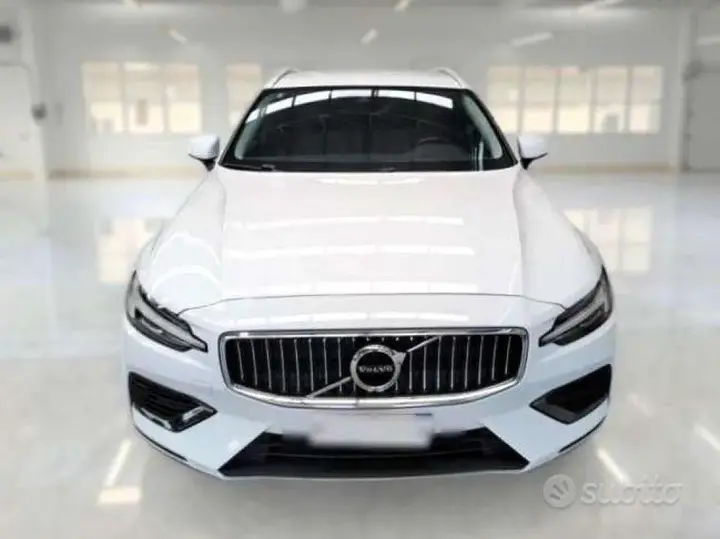 Volvo V60 2021 photo 3