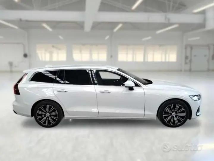 Volvo V60 2021 photo 5