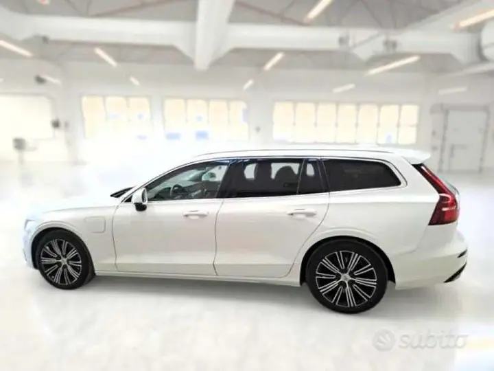 Volvo V60 2021 photo 4