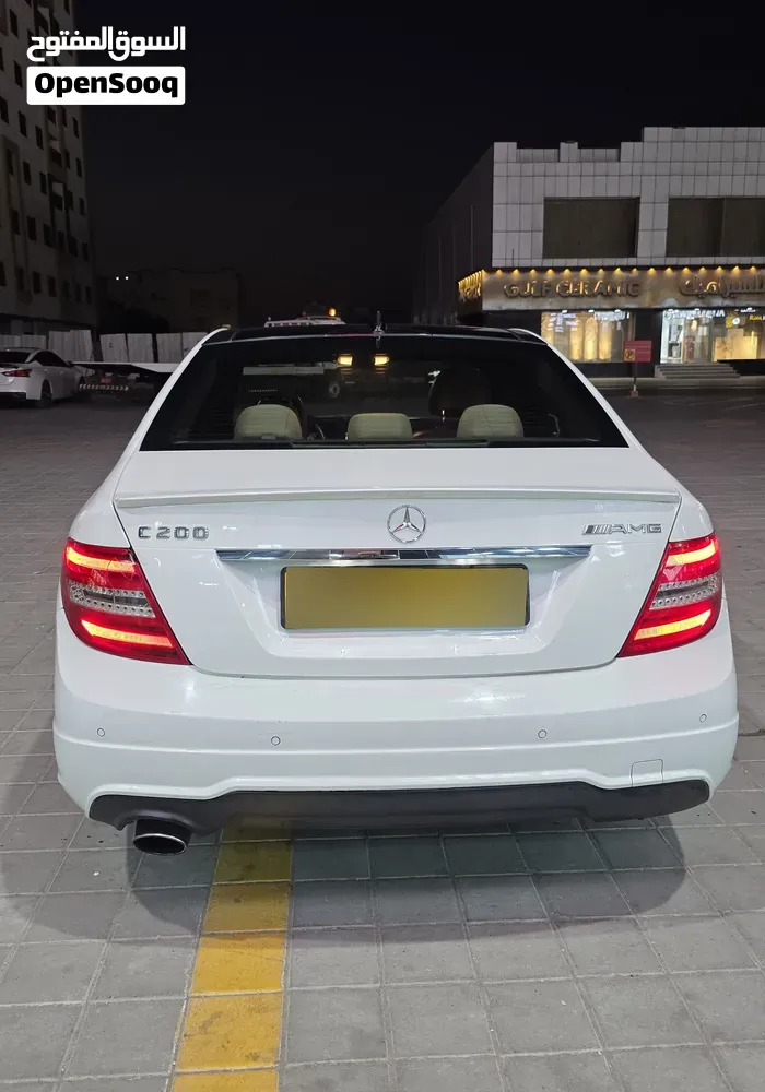 Mercedes-Benz C-Class 2012 photo 2
