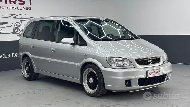 Opel Zafira 2002 photo 2