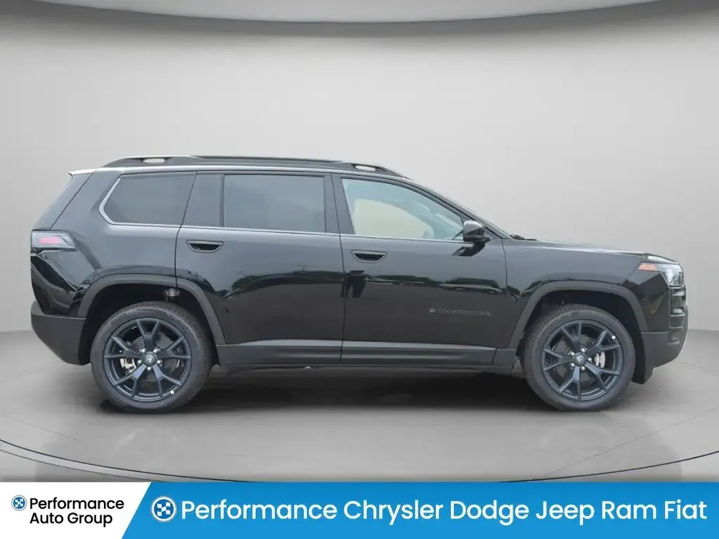 Jeep Cherokee 2026 photo 4
