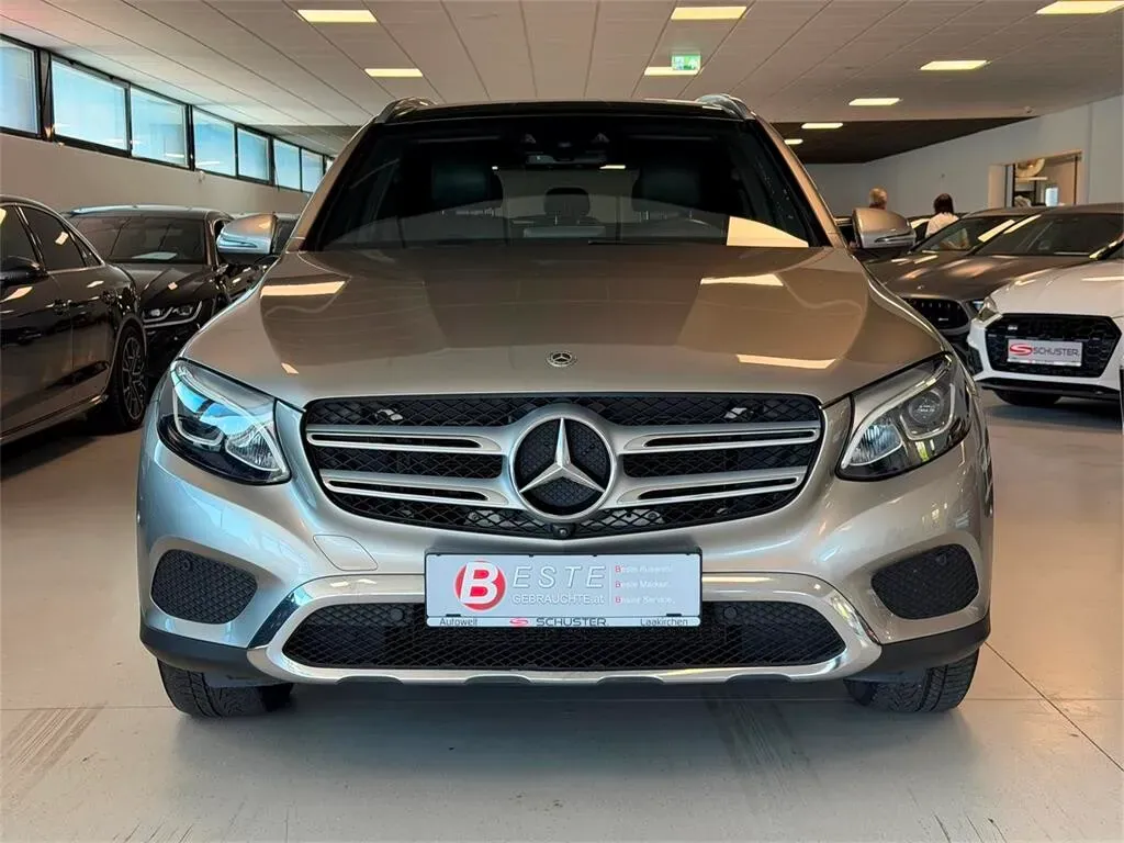 Mercedes-Benz Glc-Class 2019 photo 2