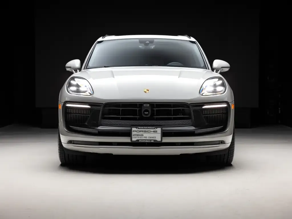 Porsche Macan 2024 photo 2