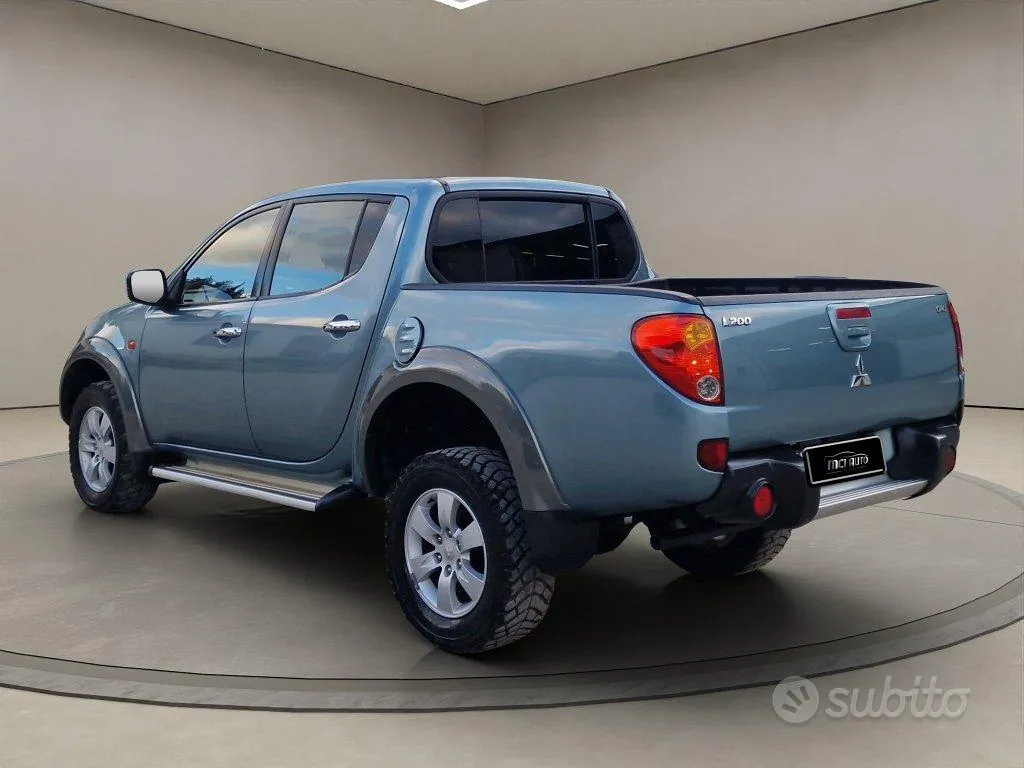 Mitsubishi L200 2007 photo 3