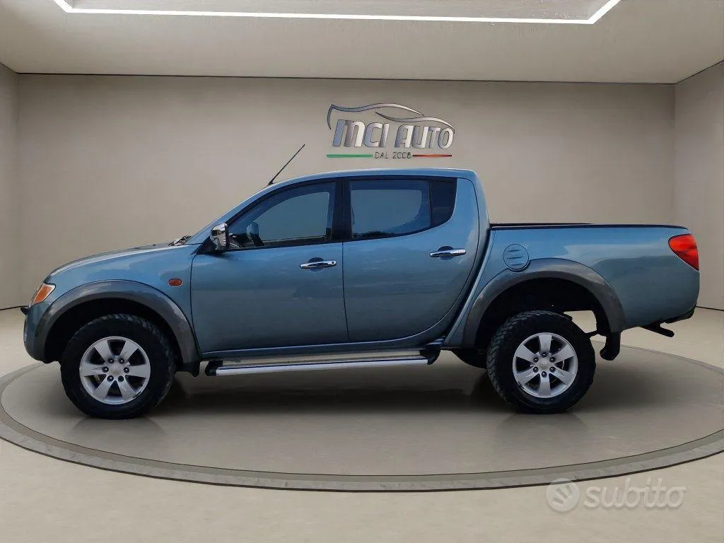 Mitsubishi L200 2007 photo 2