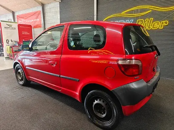 Toyota Yaris 2002 photo 3